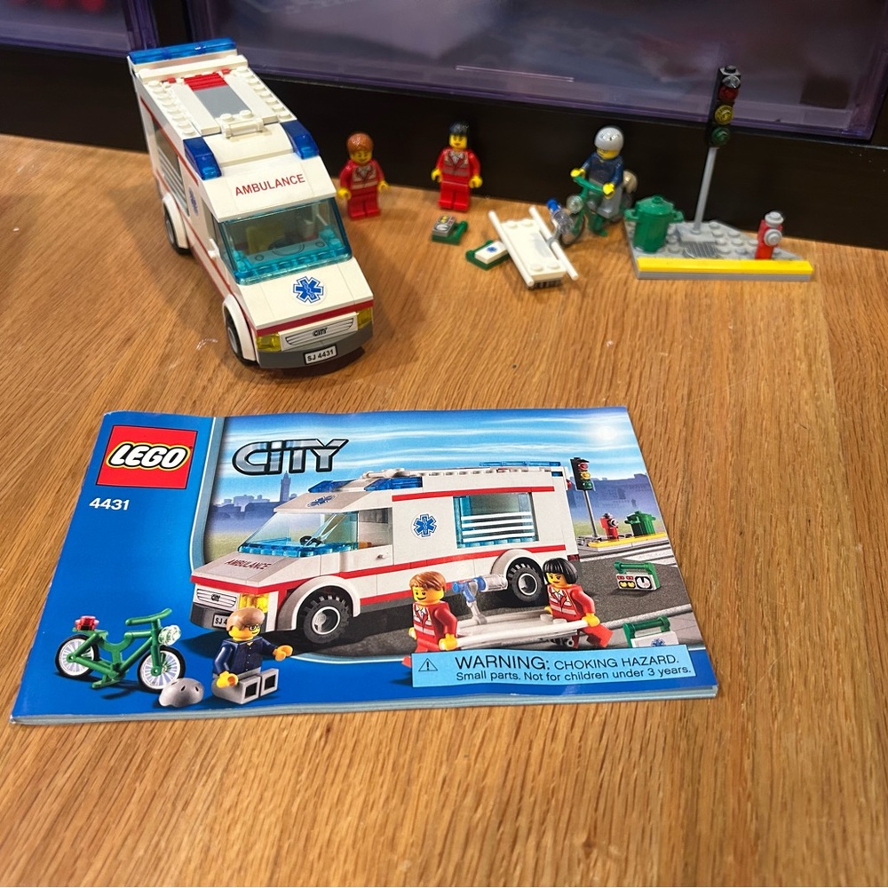 lego 4431 ambulance